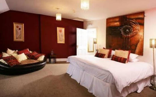 Patricks With Rooms Apartments