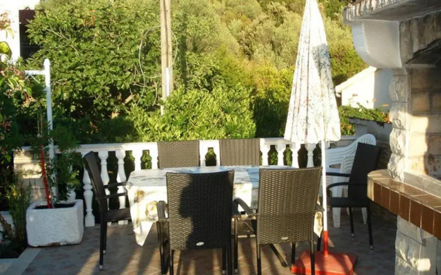 Romantic Apartment With Sea View Vinišće, Dalmatia