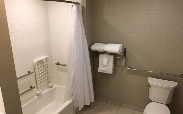 Fairfield Inn & Suites Savannah Midtown