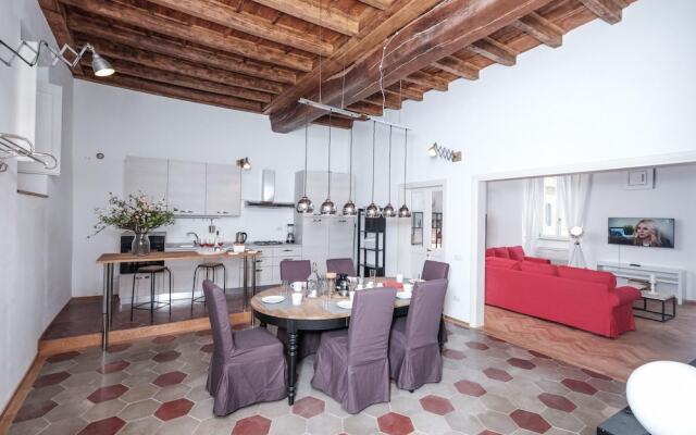 Regal Home in Trastevere