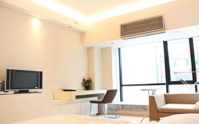 Private-Enjoyed Home ApartHotel - R&F Stanley Apartment
