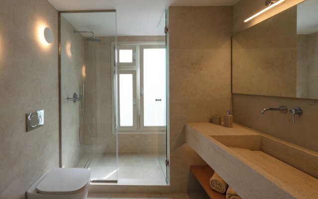 Omna Caldera Suites