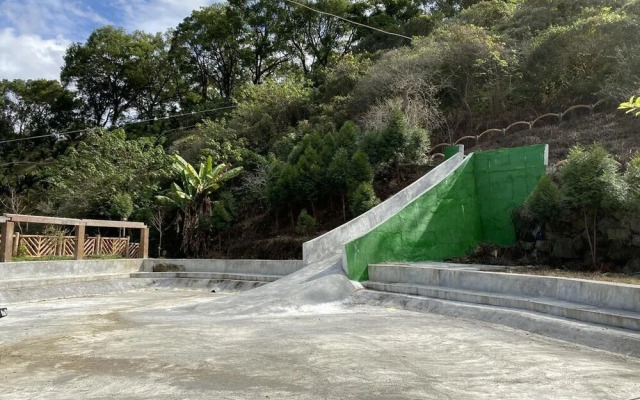 Rona Resort
