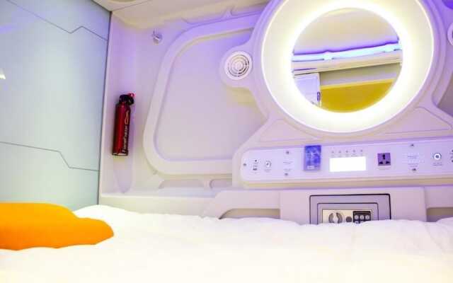 Capsule Hostel