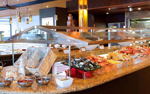 Novotel Sunshine Coast Resort