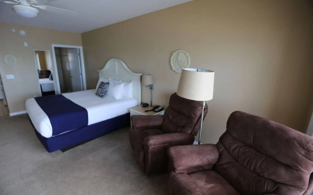 Shoreline Island Resort - Exclusively Adult