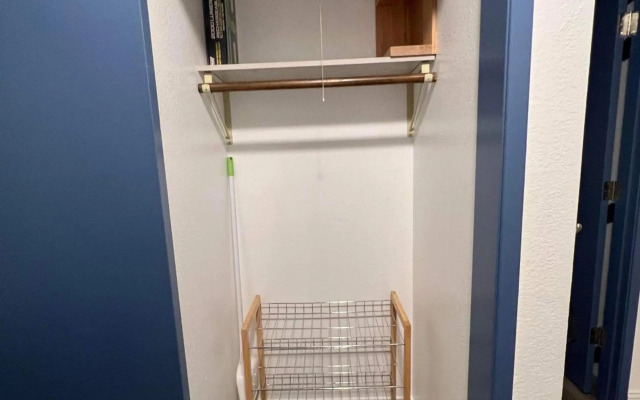 Rustic Girdwood Condo