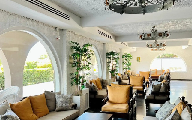 Karteros Hotel