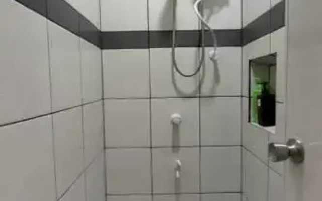 DG Budget Hotel Salem