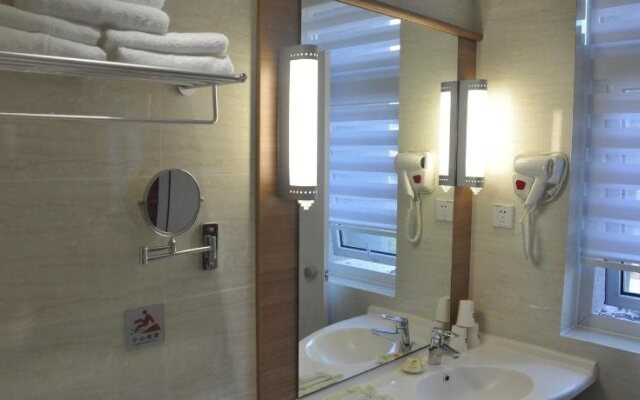 ibis Luoyang Hi Tech Dev Zone