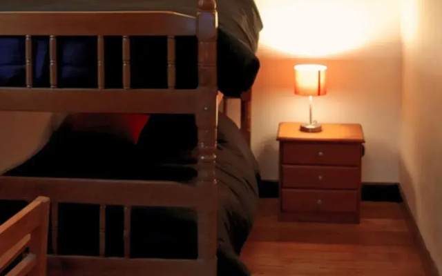 Hostal Irreal - Hostel