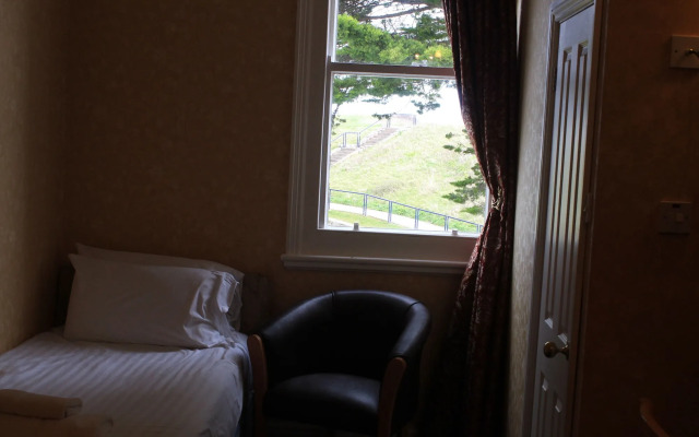 Headlands Hotel