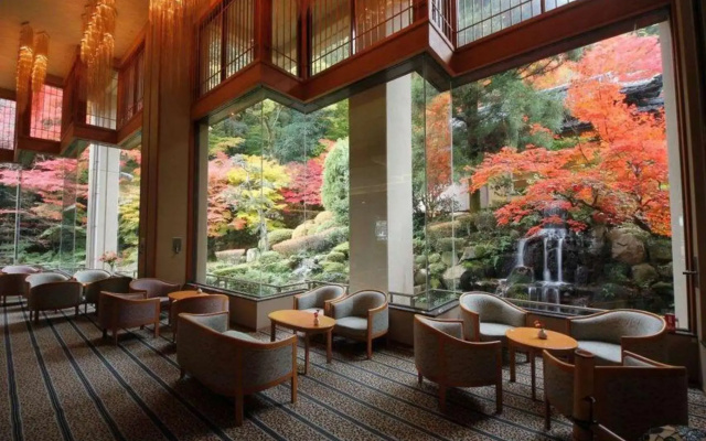 Izanro Iwasaki Ryokan