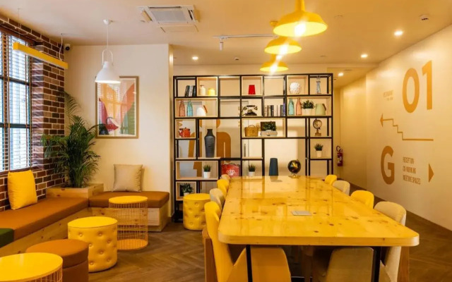 Bloom Hub WEH Andheri