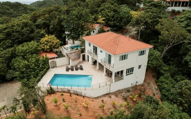 Seaside Serenity At Casa Cala Azul 3 Bedroom Home by Redawning