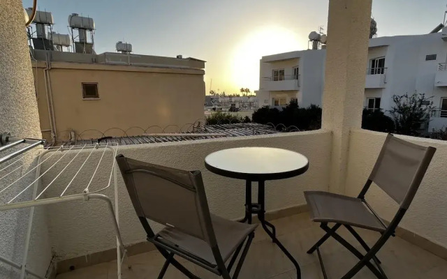00 HA - HA DE CO C in Ayia Napa