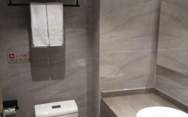 Zhaoqing Xingyi Hotel