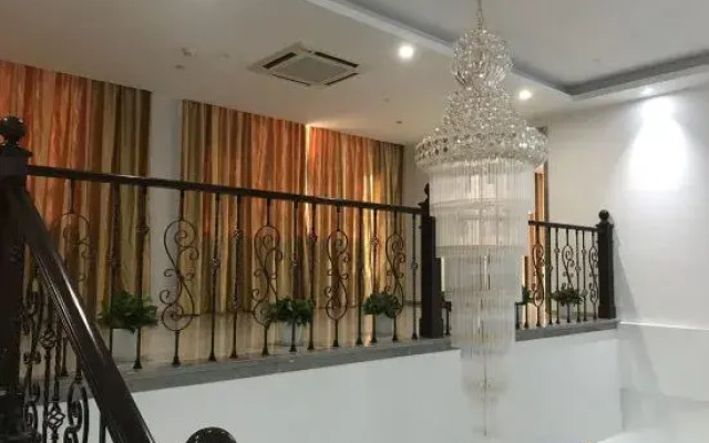 Shanghai Xinnan Hotel