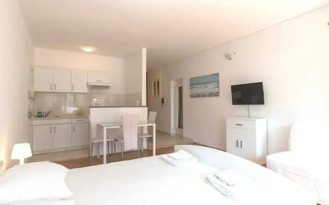 House Apartments Ariva