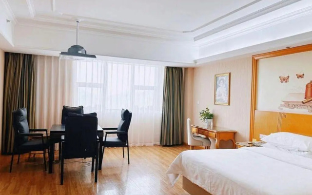 Vienna International South Railway Station