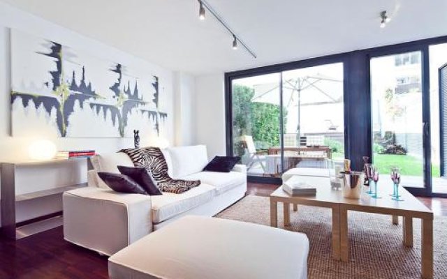 Apartment Barcelona Rentals - Private Pool and Garden Center