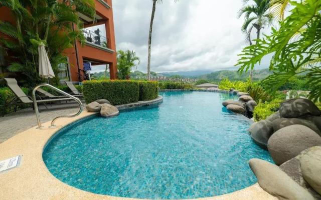 Montebello 2E 3bdrm 3bath Ocean View