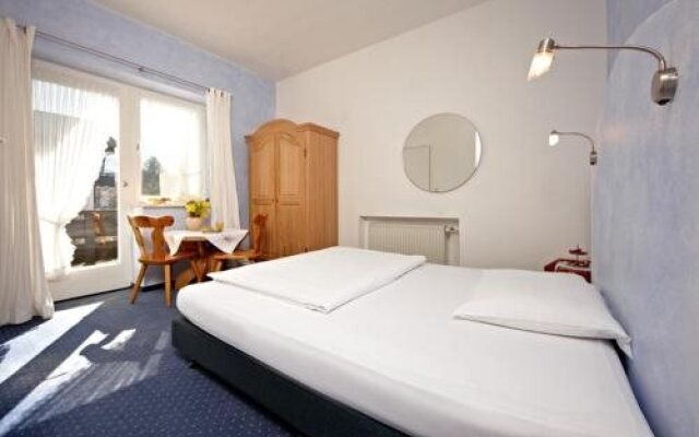 Hostel 2962