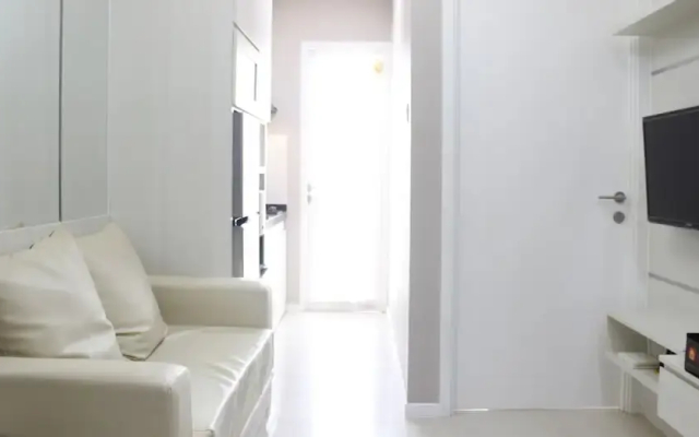 Luxurious 1BR Apartment @ Parahyangan Residence