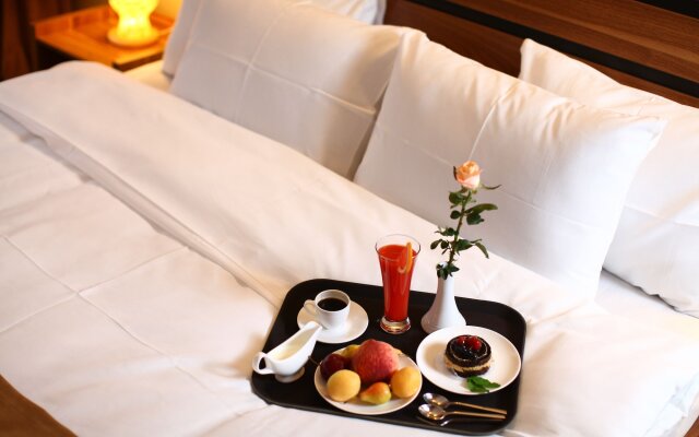 New Nairi Hotel