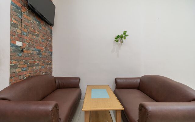 Reddoorz Fella Homestay Medan