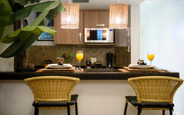 Pineapples PF118 - Studio para casais em Copacabana