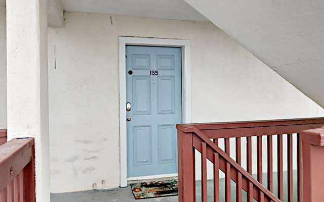 135 Sea Breeze - Coastal Chic Cutie 1 Bedroom 1 Bathroom Condo