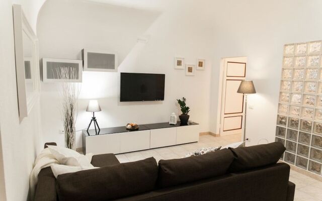 AlbergoDiffusoVolterra