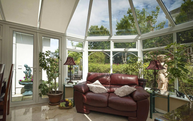 Sea Breeze Lodge B&B