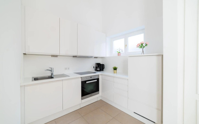 Beautiful apartment in Vienna's Heart 15