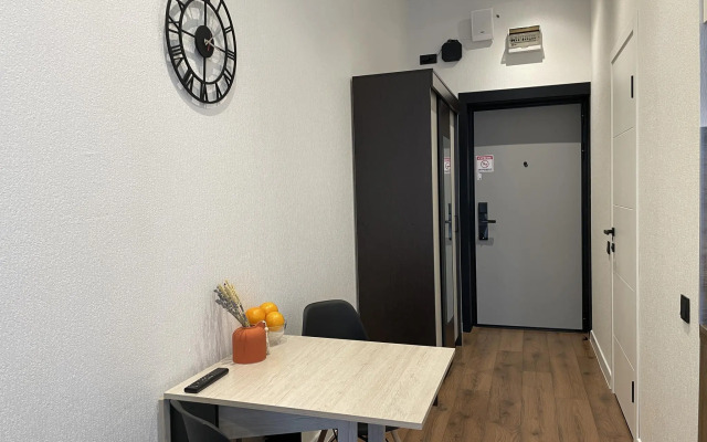 Апартаменты на проспекте Окружной 10Б