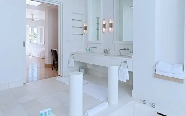 Arushi Villa