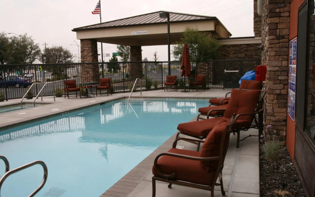 Hampton Inn and Suites Roseville