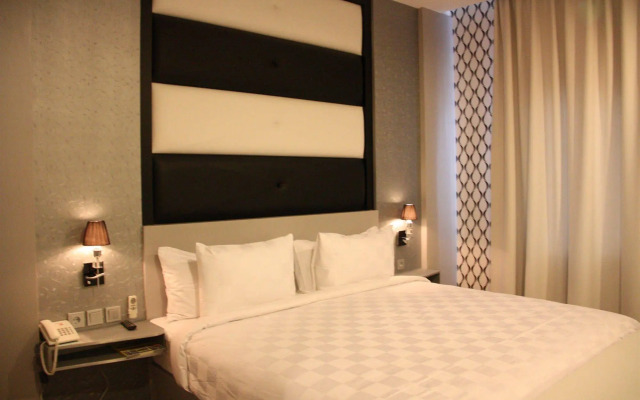 Swiss-Belcourt Makassar