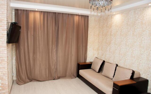 Apartment on Bogatyrskaya 6a