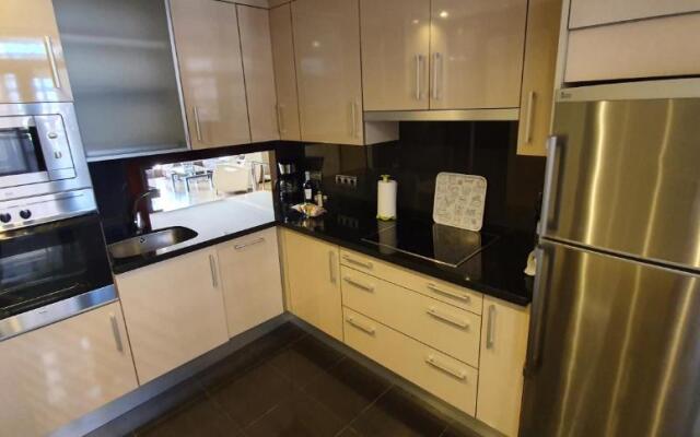 Luxury Beach Front Penthouse with own pool.BP9