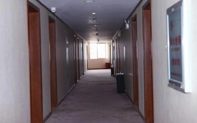 Fairyland Hotel (Menghai Passenger Terminal)