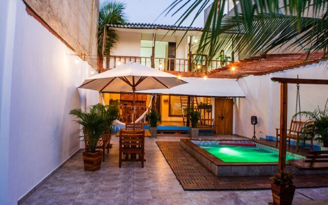 Room-hb4 Double Room With Private Bathro