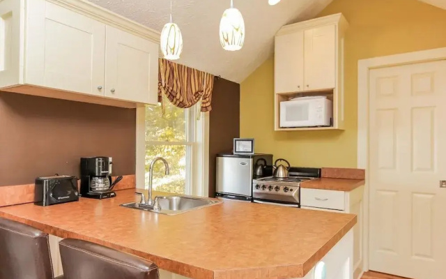The Oriole - Studio Apartment, Sleeps 2