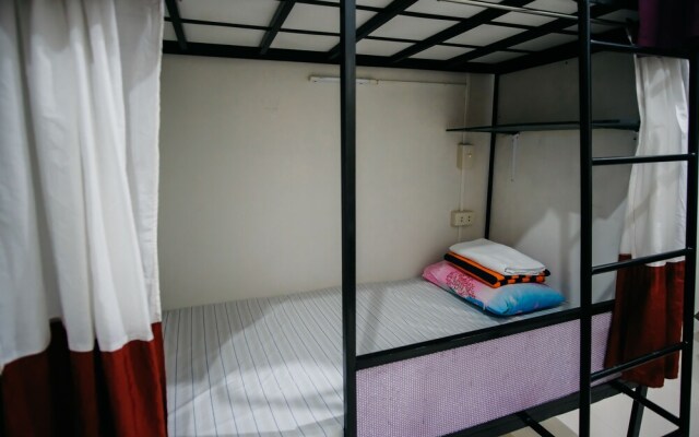 Sleepadz Naga - Capsule Beds Dormitel - Hostel