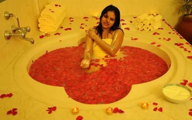 Golden Palms Hotel And Spa