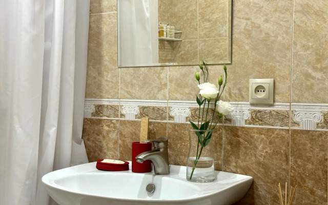 100 квартир на улице Леонова