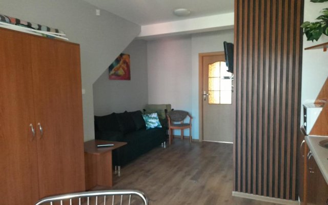 Apartament pod Dębami