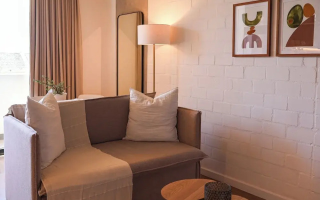 EIGHTY2 ON M - Fluent Serviced Apartments