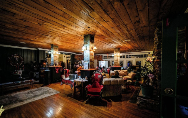 Osceola Lake Inn